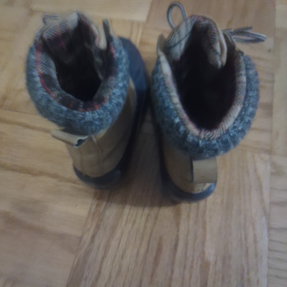 Just Fab Duck Boots Stylish Women's Tan and Blue Boots - Picture 5 of 6